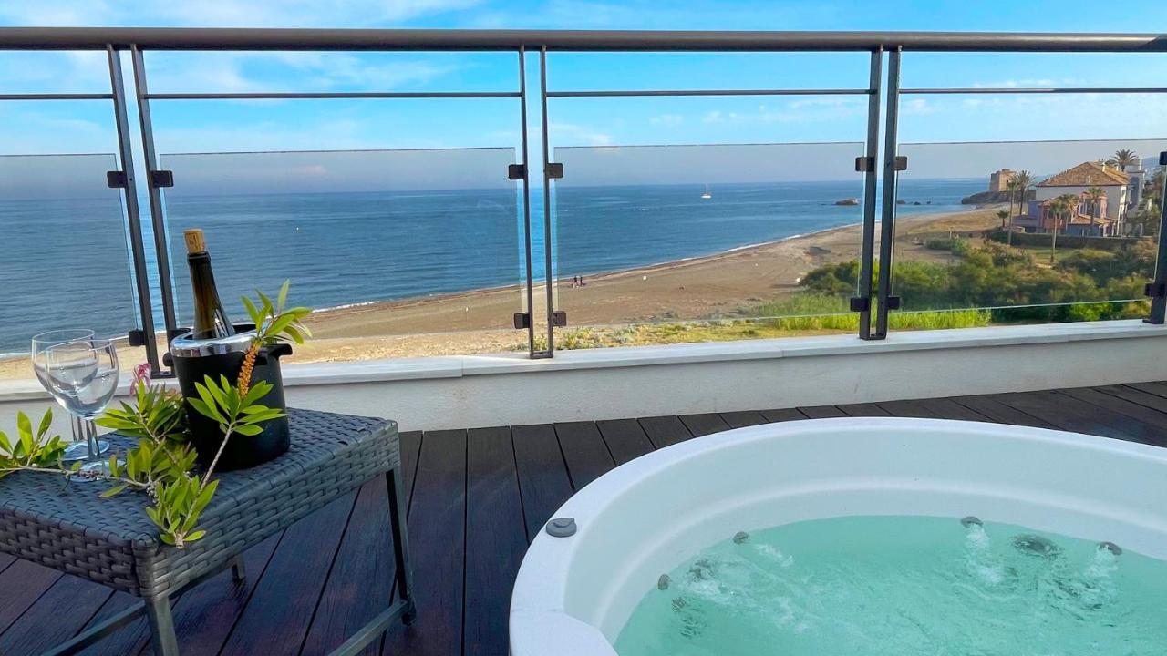 Exclusive Luxury Frontline Beach Penthouse Casares Del Mar - Estepona Exterior foto