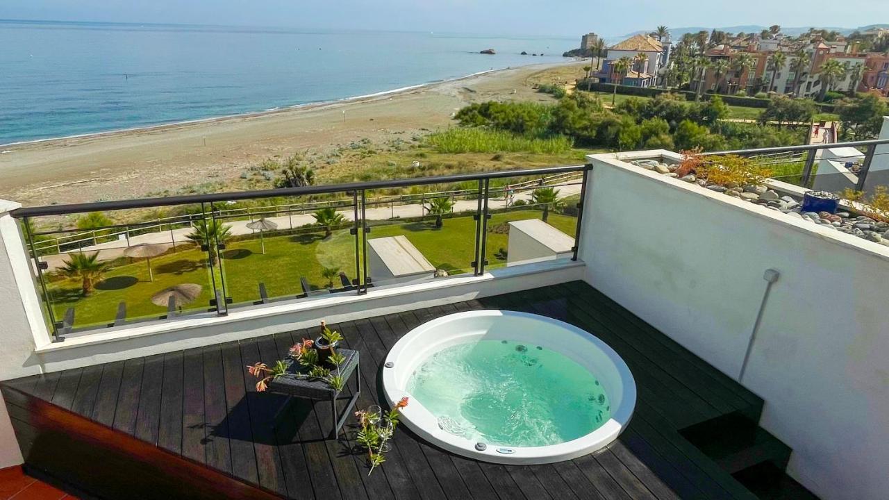 Exclusive Luxury Frontline Beach Penthouse Casares Del Mar - Estepona Exterior foto